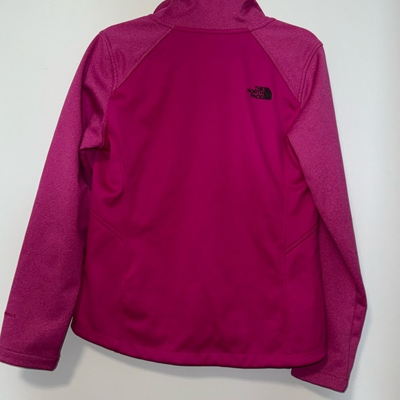 Pink North Face Windwall Jacket Women’s Medium. - Picture 7 of 9